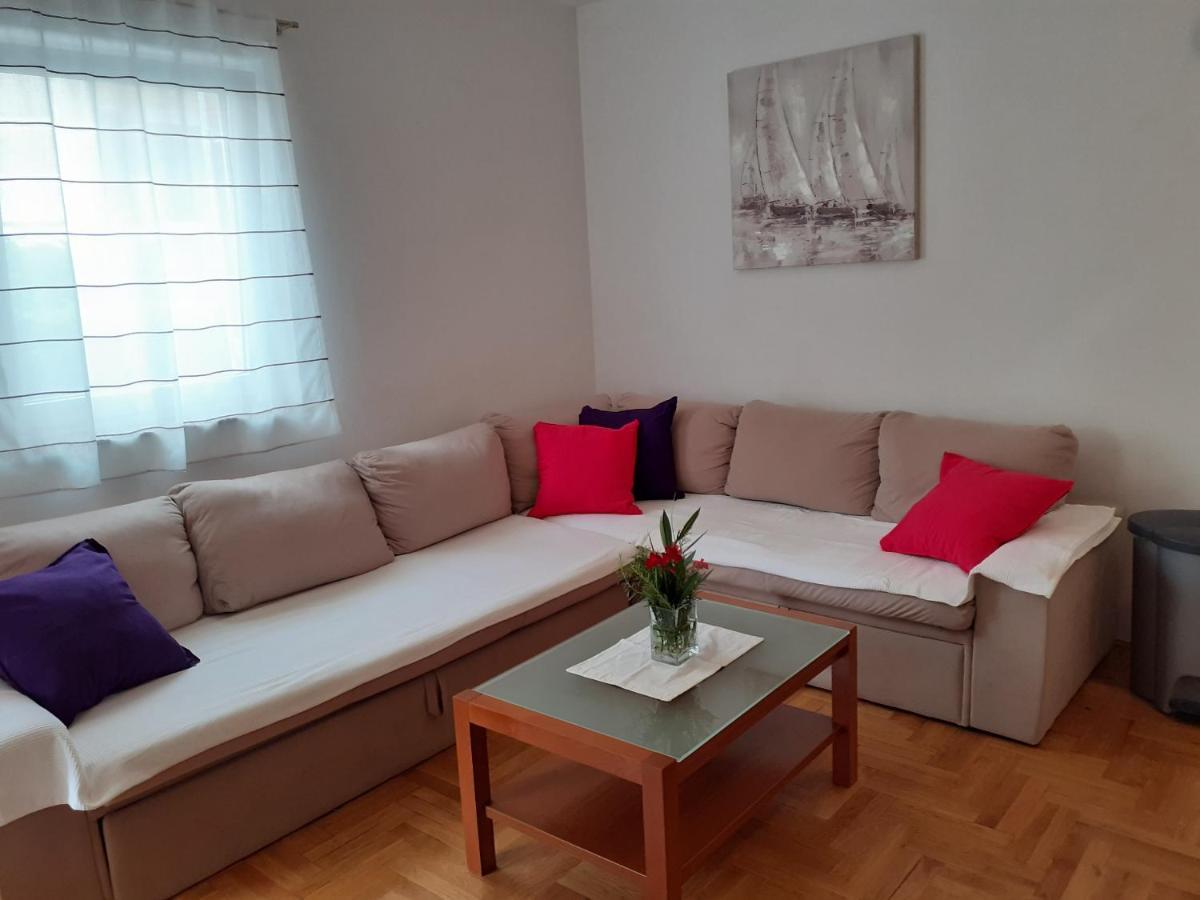 Apartment Conty On The Ground Floor Малинска Экстерьер фото